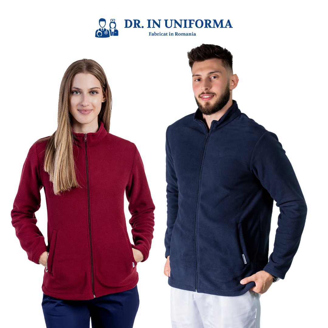 De ce halatele medicale polar sunt alegerea perfectă pentru sezonul rece și de tranziție